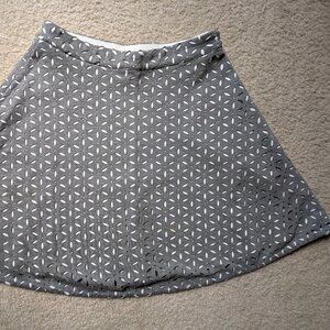 Club Monaco Grey & White Floral Cutout Skirt – Size 0